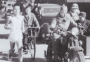 1948年　箱根駅伝　4区・菊池由紀夫　サイドカーは末永包徳