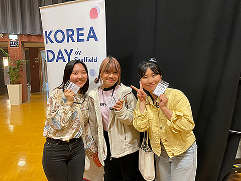 Sheffield Uni主催のKorea Dayでボランティア