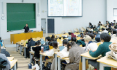 最前線で活躍するビジネスエキスパートによる講義