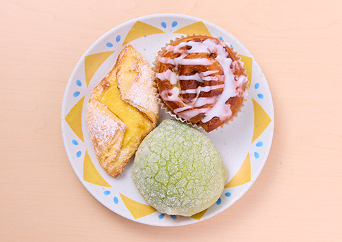 焼きたてパン