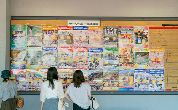 2025年度オープンキャンパスの相談会の様子