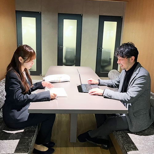 文学部学外活動応援奨学金の受給でmoltenを訪問した際の写真
