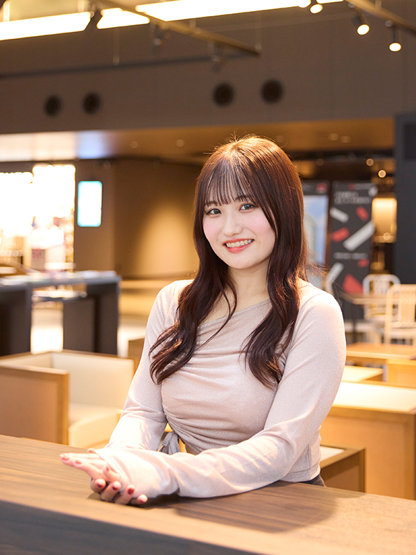 国際情報学科 3年 古川 礼奈