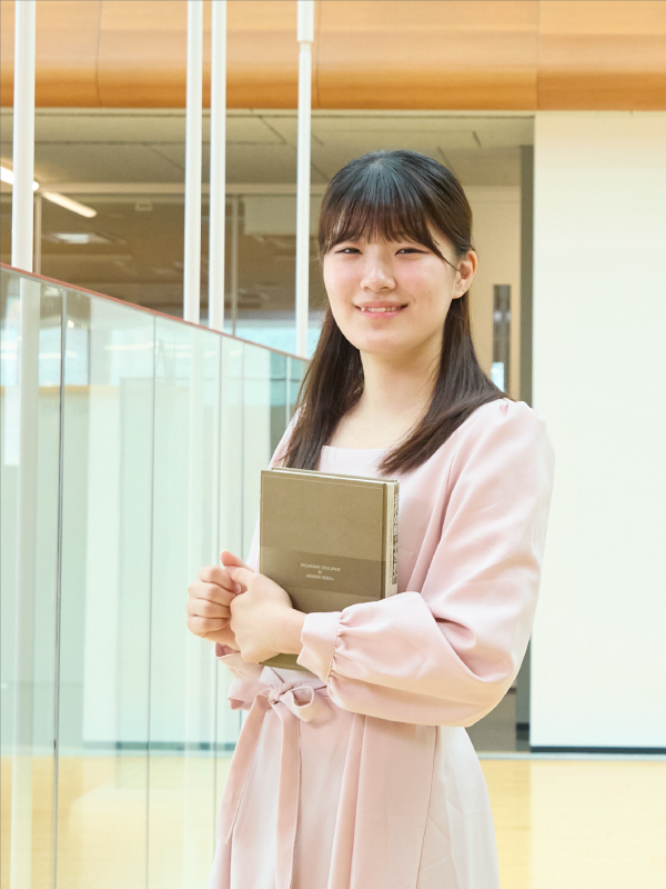 東洋史学専攻 4年 水山 葵