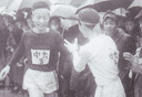 1952年　箱根駅伝　3区・富山孝治から4区・井上治へ