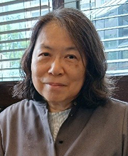 所長　鳴子　博子